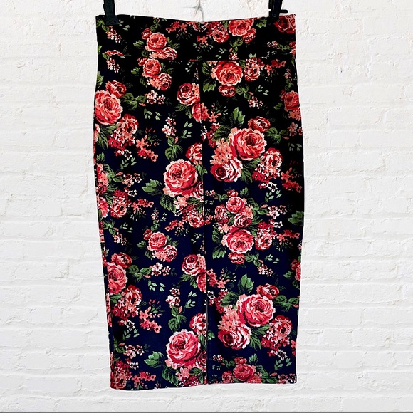 HIGH WAIST BACK SLIT FLORAL BELOW KNEE SKIRT - Picture 2 of 6